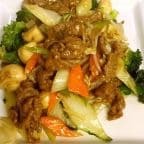 Best Beef with Mixed Greens 牛肉炒杂菜 in Edmonton, AB